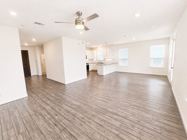 Building Photo - 6223 Morning Fern Ln