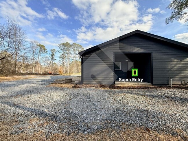 Building Photo - 3927 Dallas Acworth Hwy NW
