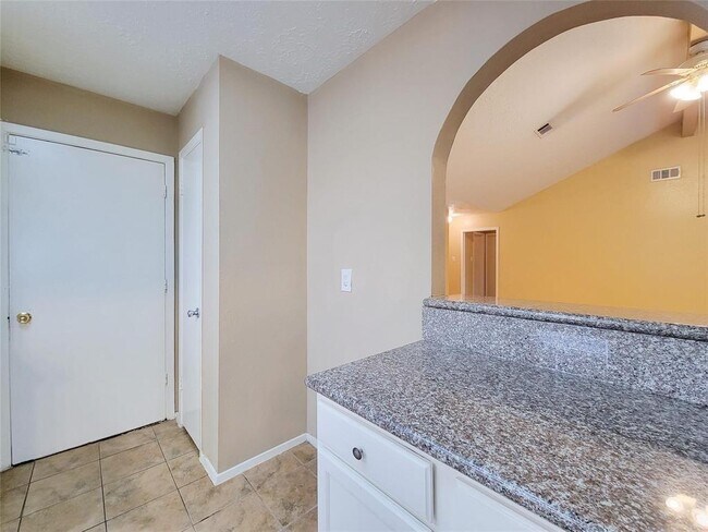Building Photo - 20431 Jasperwood Ln