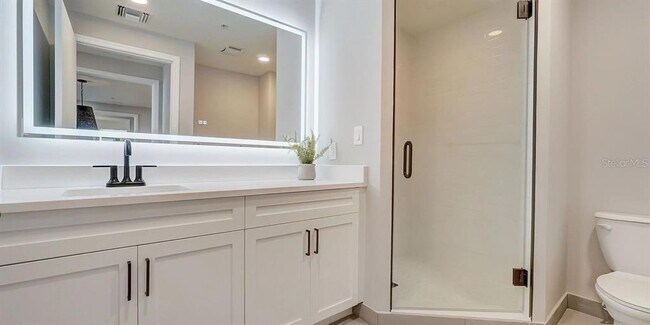 Building Photo - 55 W Church St