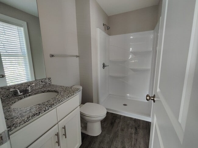 Building Photo - 2015 Brantley Creek Dr