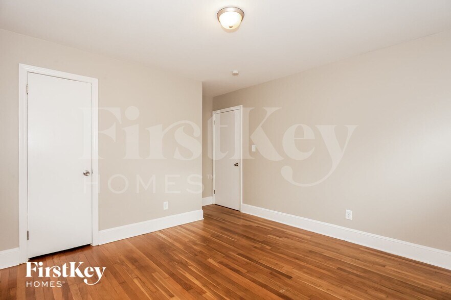 Building Photo - 1421 Waddell St