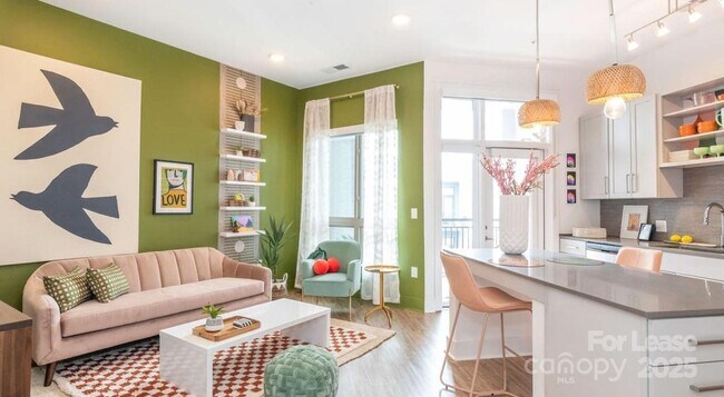 Building Photo - 650 E Brooklyn Vlg Ave