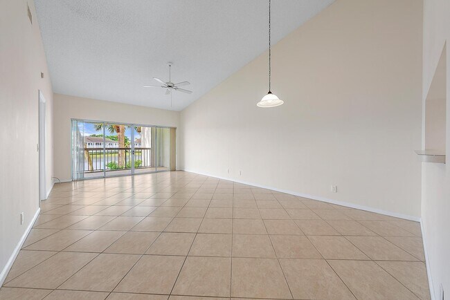 Building Photo - 216 Cypress Point Dr