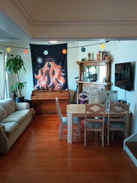 Building Photo - 1210 Sherman Ave