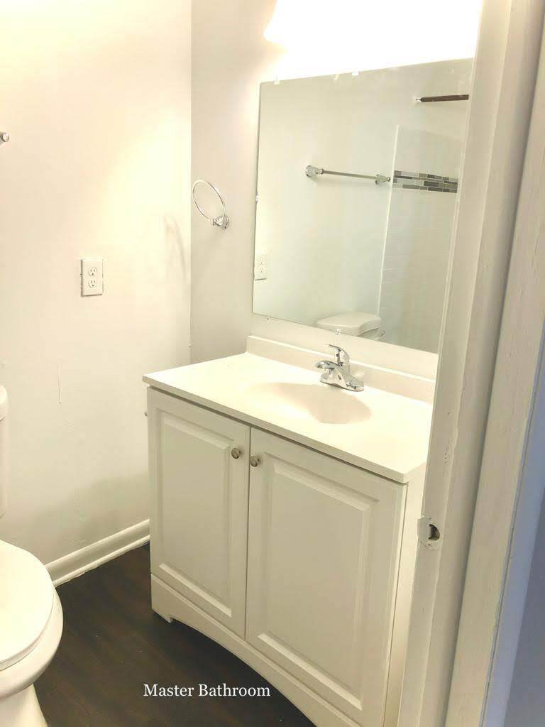 Building Photo - 123 Echelon Rd