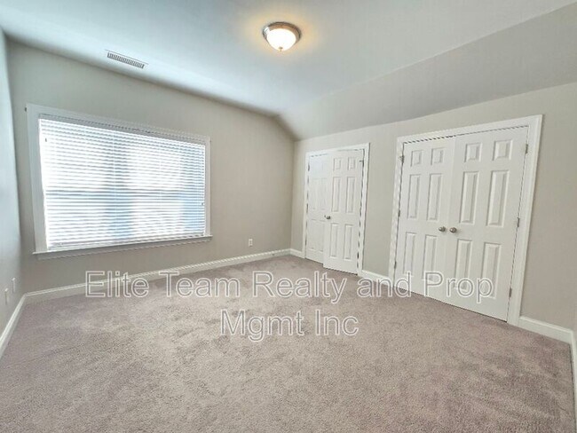 Building Photo - 1188 Stonedown Ln