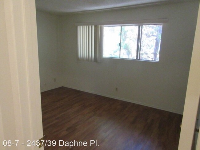 Building Photo - 2437-2439 Daphne Pl