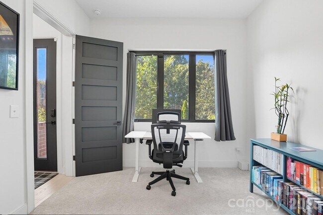 Building Photo - 1003 Zinc Ln