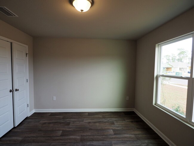 Building Photo - 4 bedroom home in Foley