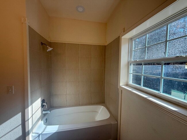 Building Photo - 11 Immokalee Dr