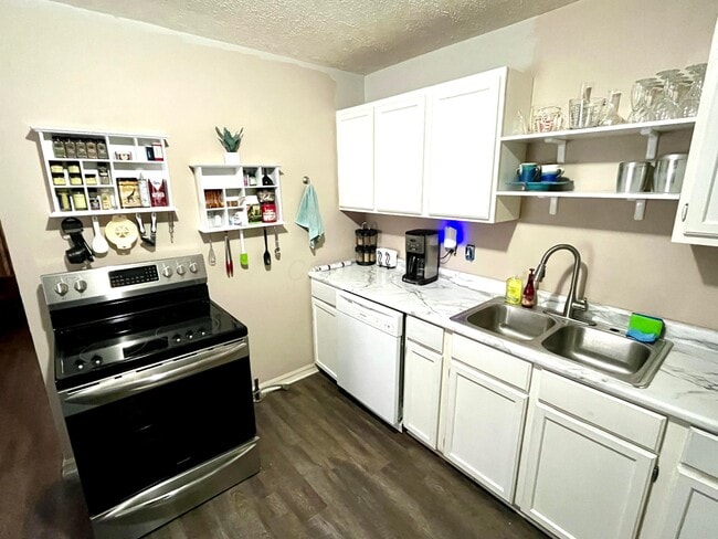 Building Photo - 24 Ohio St