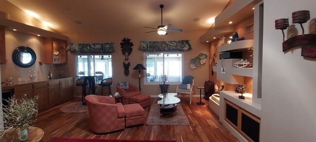 Building Photo - 14909 W Alpaca Dr