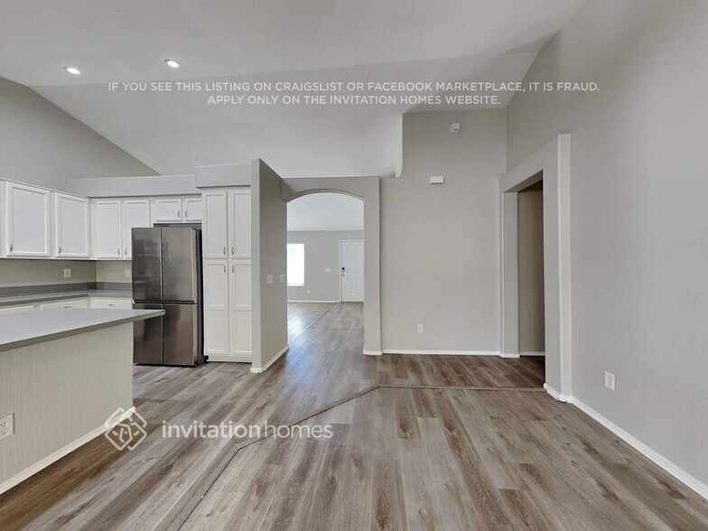 Building Photo - 7358 E Nopal Ave
