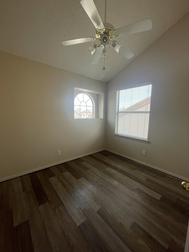Building Photo - 3708 Prairie Rose St