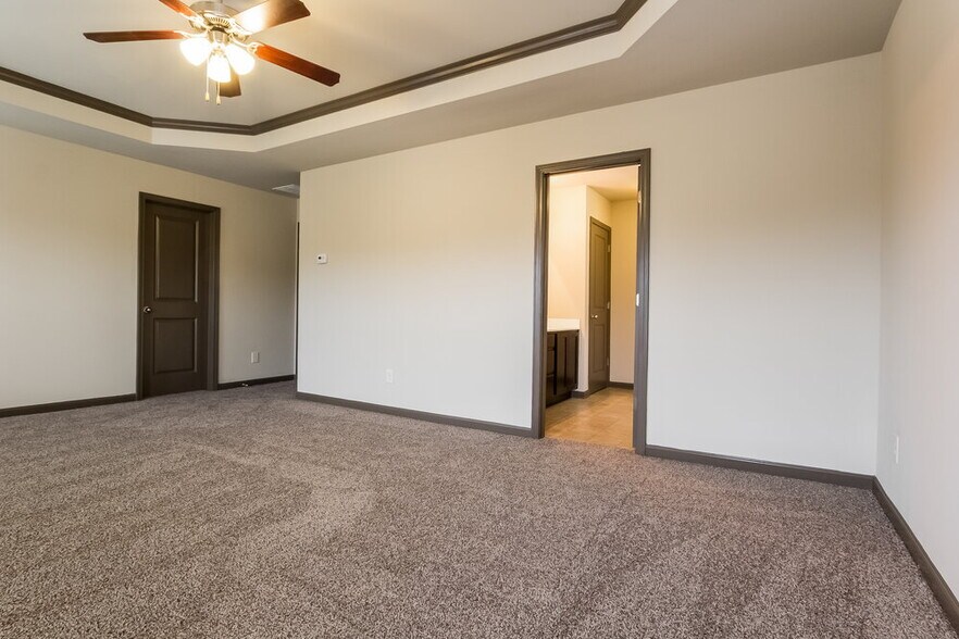 Building Photo - 651 Sweet Ashley Way