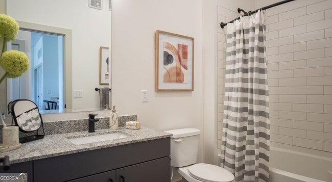 Building Photo - 1000 Rea Dr SW