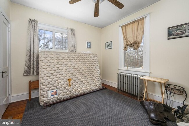 Building Photo - 934 Paoli Pike