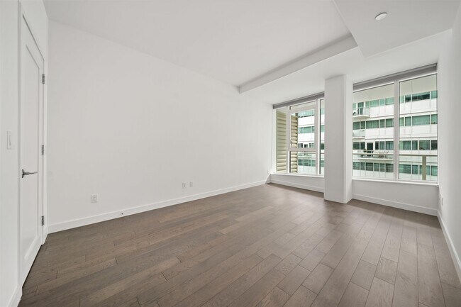 Building Photo - 800 Ave at Port Imperial Blvd