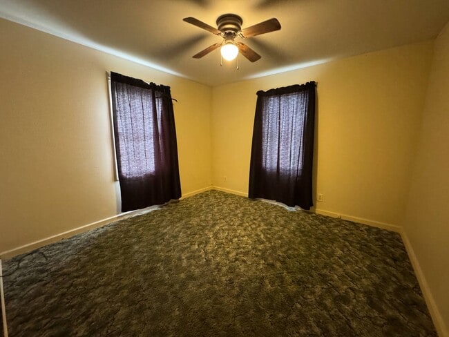 Building Photo - 529 Terrebonne St