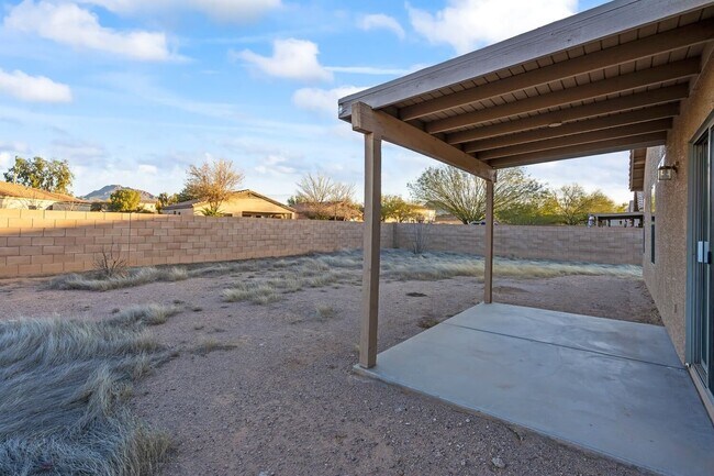 Building Photo - 6322 W Desert Laurel Ln