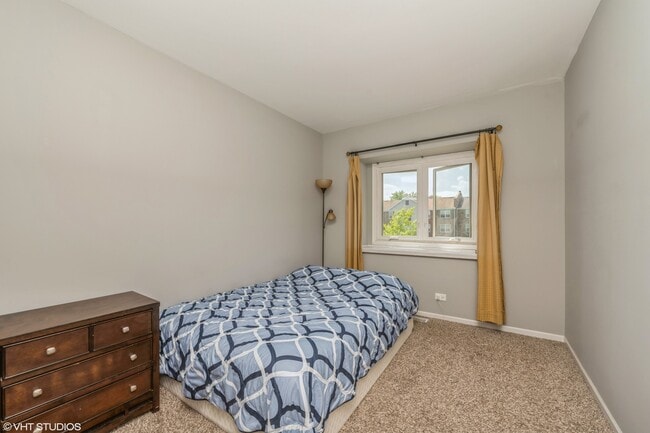 Building Photo - 1020 Arbor Ct
