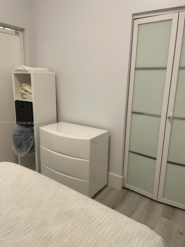 Building Photo - 7928 East Dr