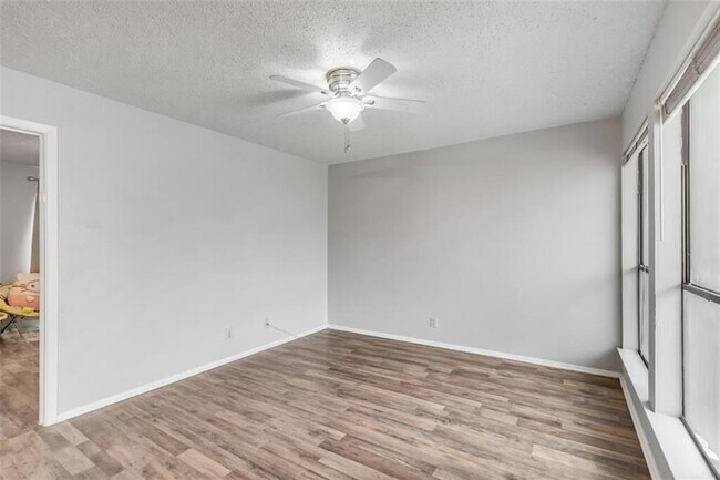 Building Photo - 3115 Helms St