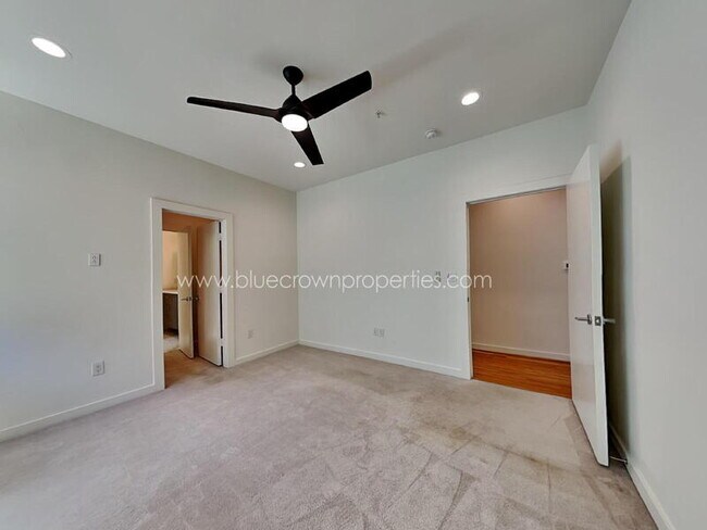 Building Photo - 1245 Gano St