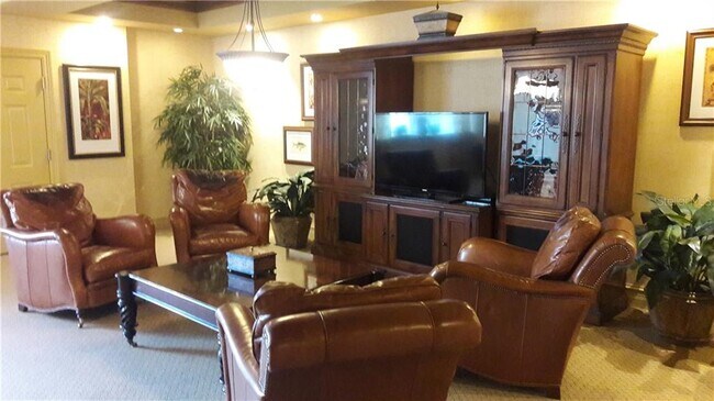 Building Photo - 1064 N Tamiami Trl