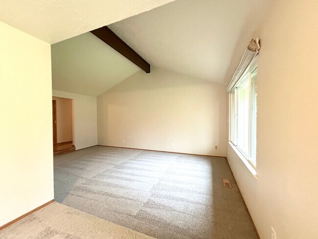 Building Photo - One Of The Top Rated Gems Of 2026: Serene 3 Bed + Bonus Room, 2.5 Bath Spacious House!