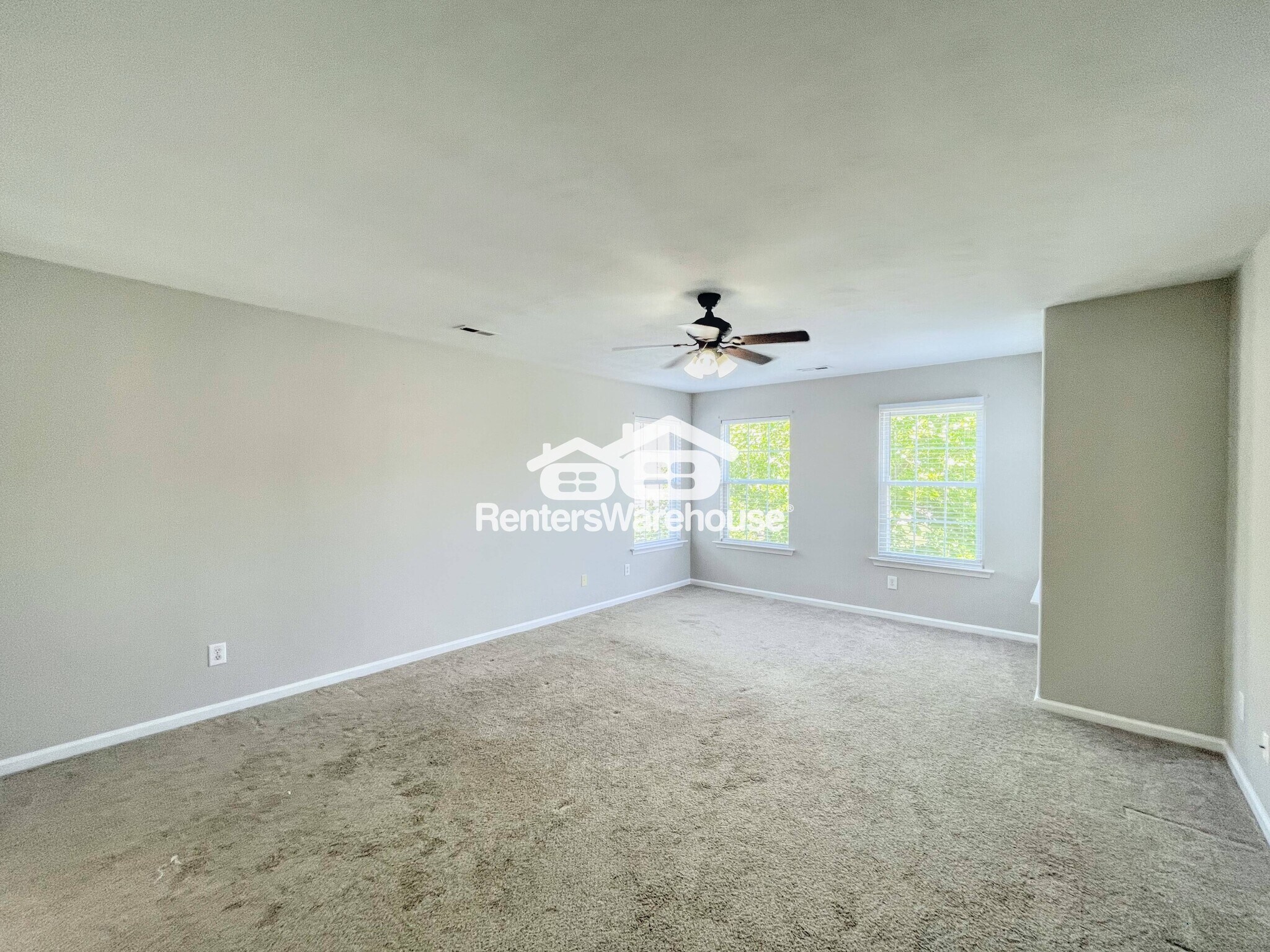 Building Photo - 617 Lord Nelson Ct