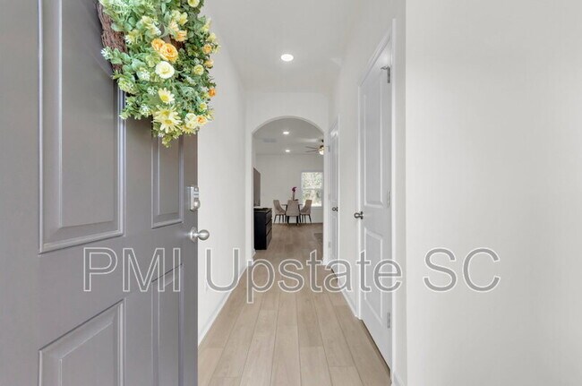 Building Photo - 1110 Silverbend Trl