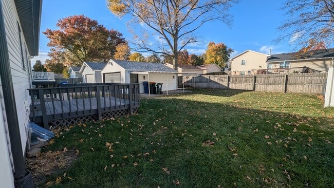 Building Photo - 1750 W 54th St