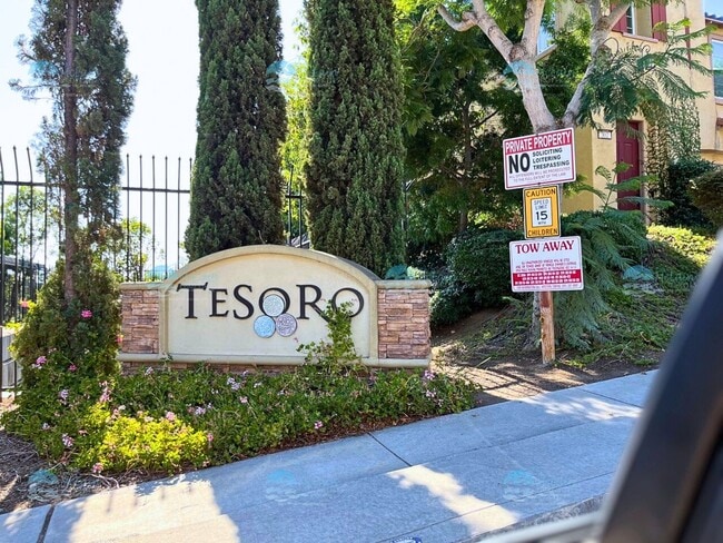 Building Photo - Charming 3BR/3BA Home in Welcoming Tesoro ...