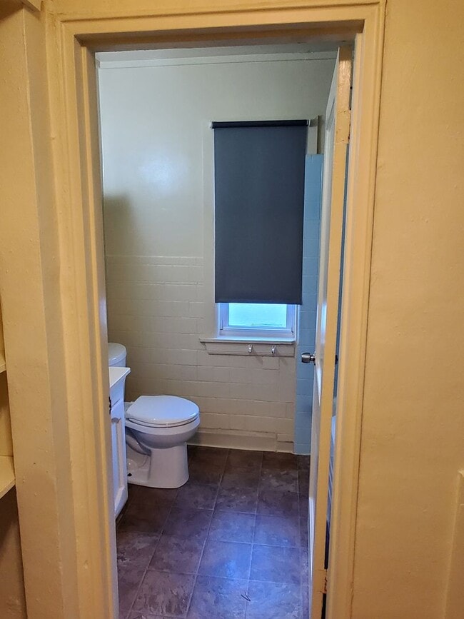 Building Photo - Elizabeth Park