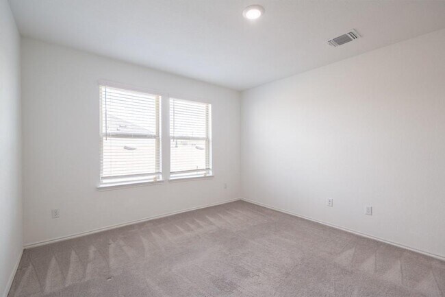 Building Photo - 509 Goat Willow Ln
