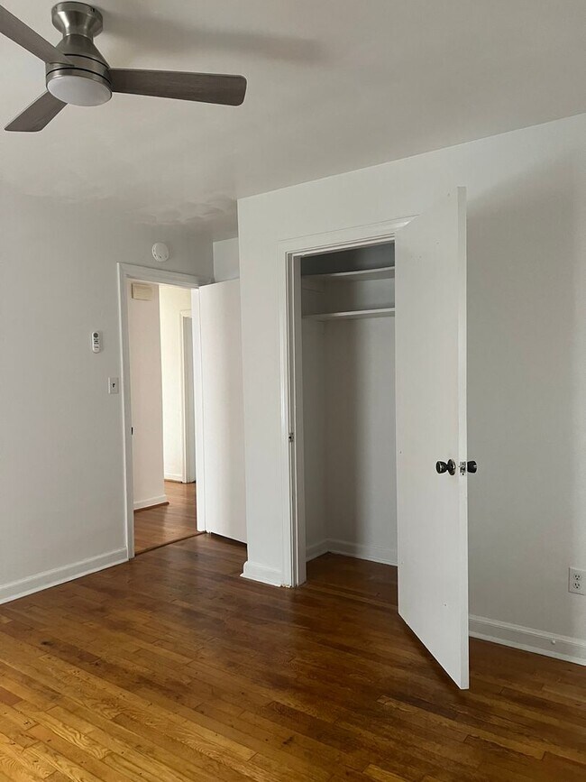 Building Photo - 11 Markham Dr