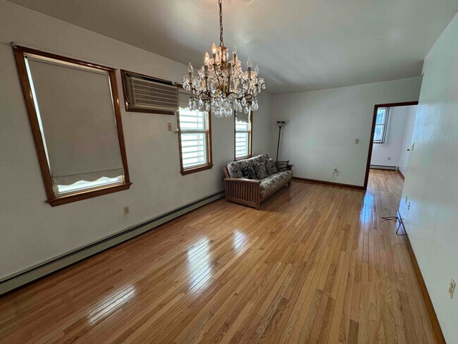 Building Photo - 171 Highland Ave