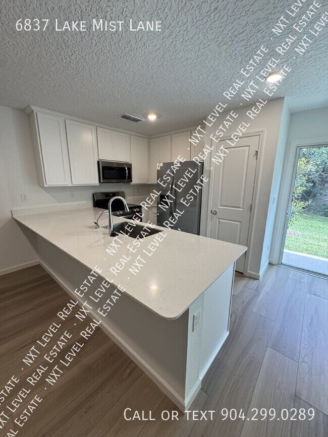 Building Photo - 6837 Lake Mist Ln