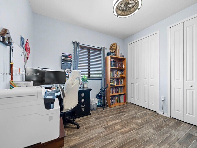 Building Photo - 16820 SW 109th Pl