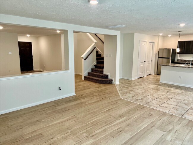 Building Photo - 20807 Sheffield Pk Dr