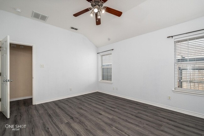 Building Photo - 1410 Tulane Dr