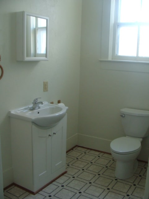 Building Photo - 4 Bedroom Home Near York Hospital On East End Of York City