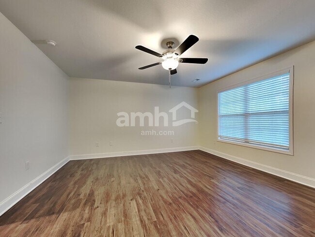 Building Photo - 2300 Madeline vine ln