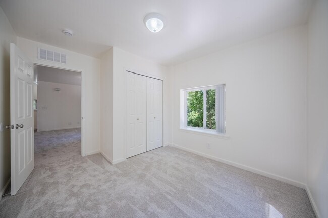 Building Photo - 2472 Hawks Ave