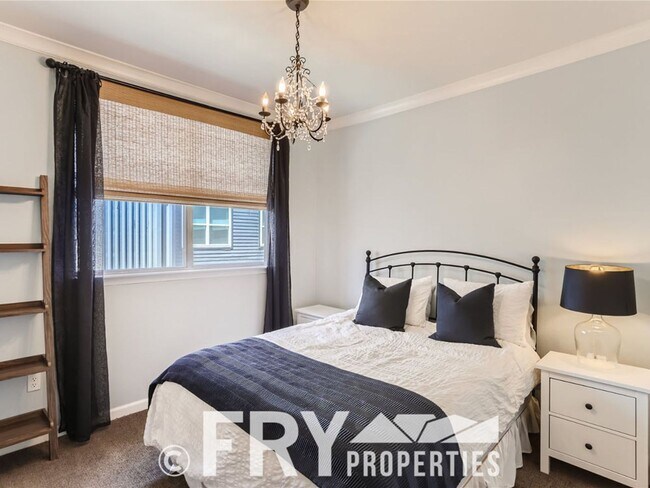 Building Photo - Furnished Townhome in RiNo