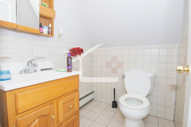 Building Photo - Spacious 7 bed in Allston.... 2.5 Bath!!