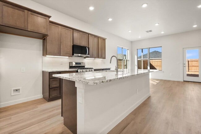 Building Photo - 2604 Garland Ave