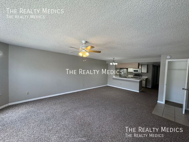 Building Photo - 2036 Royal Bay Blvd